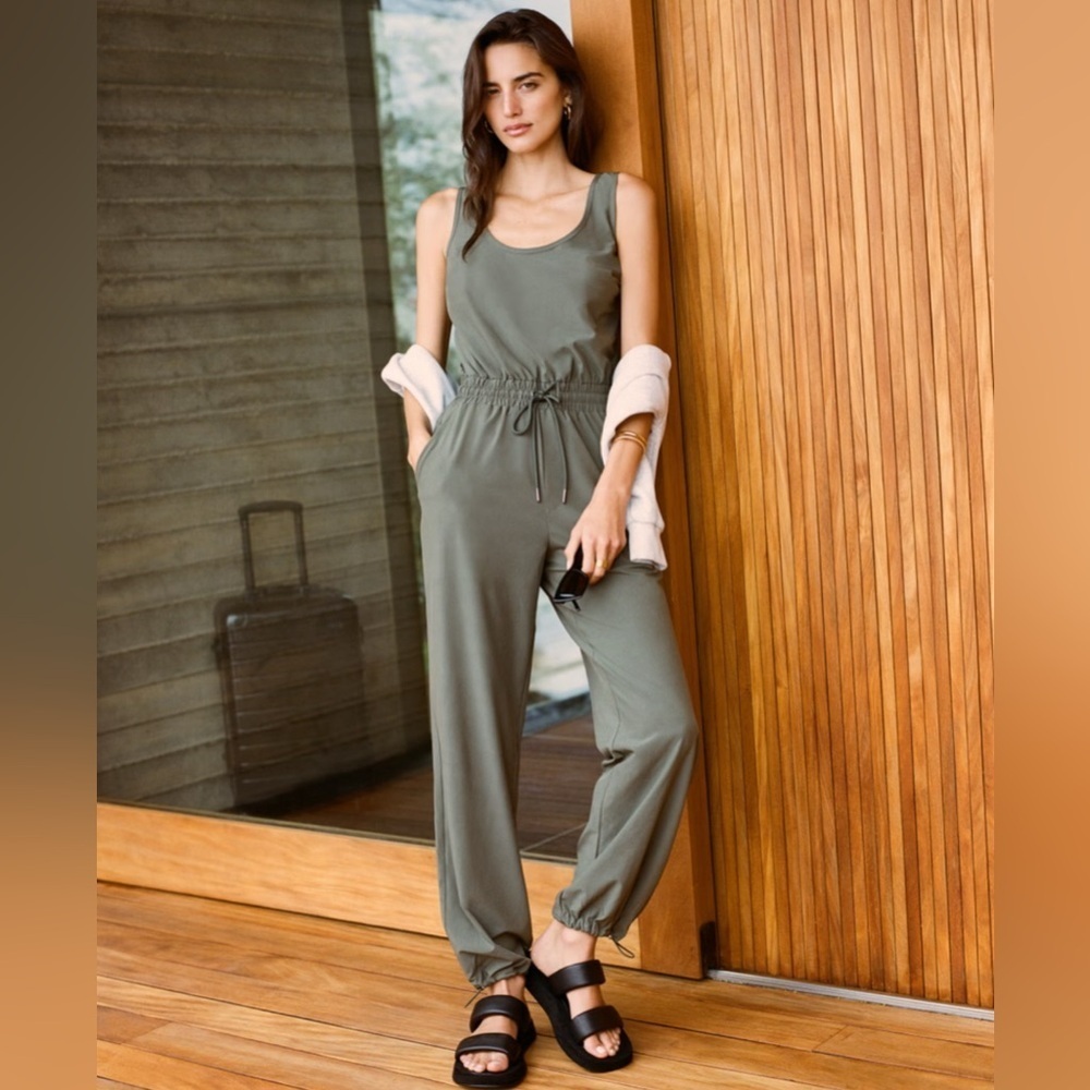 Abercrombie & Fitch Women’s Traveler Jumpsuit, Size XS